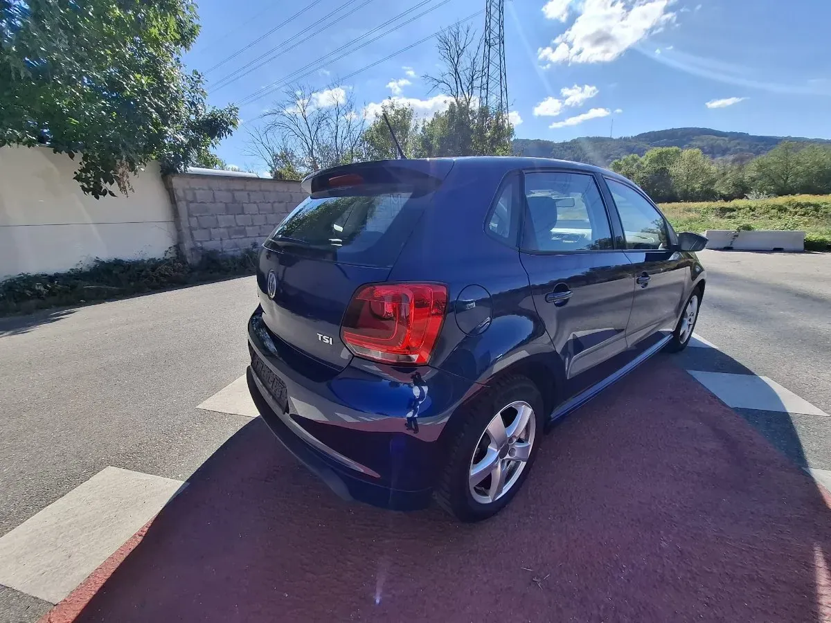 Volkswagen Polo 2012 photo 2