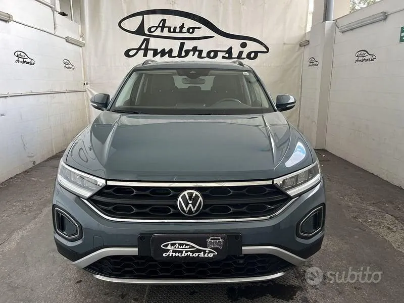 Volkswagen T-Roc 2022 photo 3