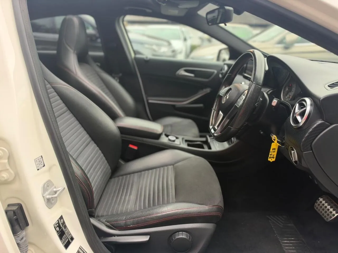 Mercedes-Benz A-Class 2015 photo 3