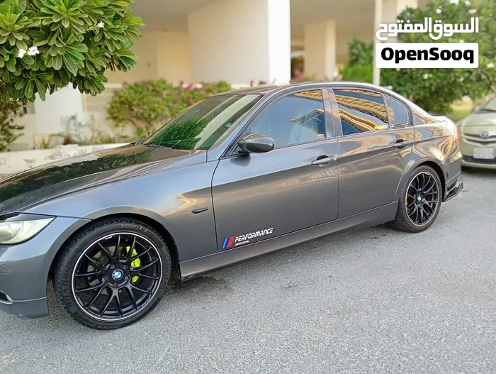 BMW 320I