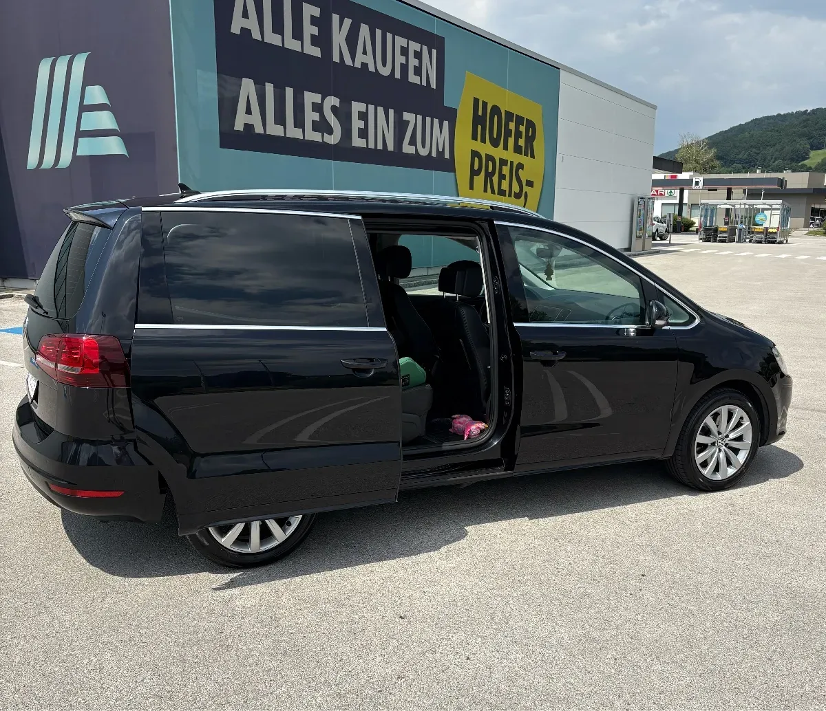 Volkswagen Sharan 2019 photo 2