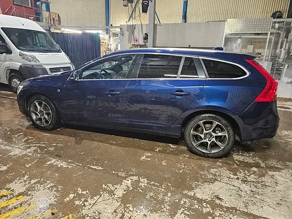 Volvo V60 2015 photo 4