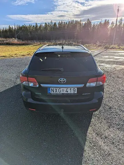 Toyota Avensis 2013 photo 3