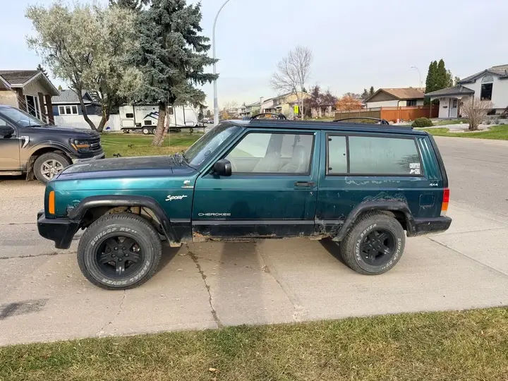 Jeep Cherokee 1998 photo 4