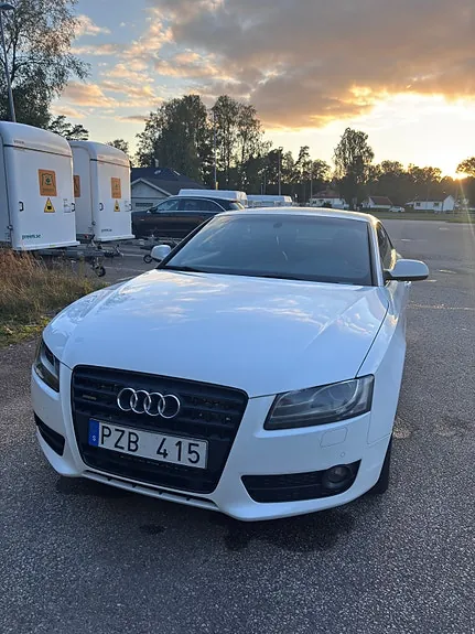Audi A5 2010 photo 3