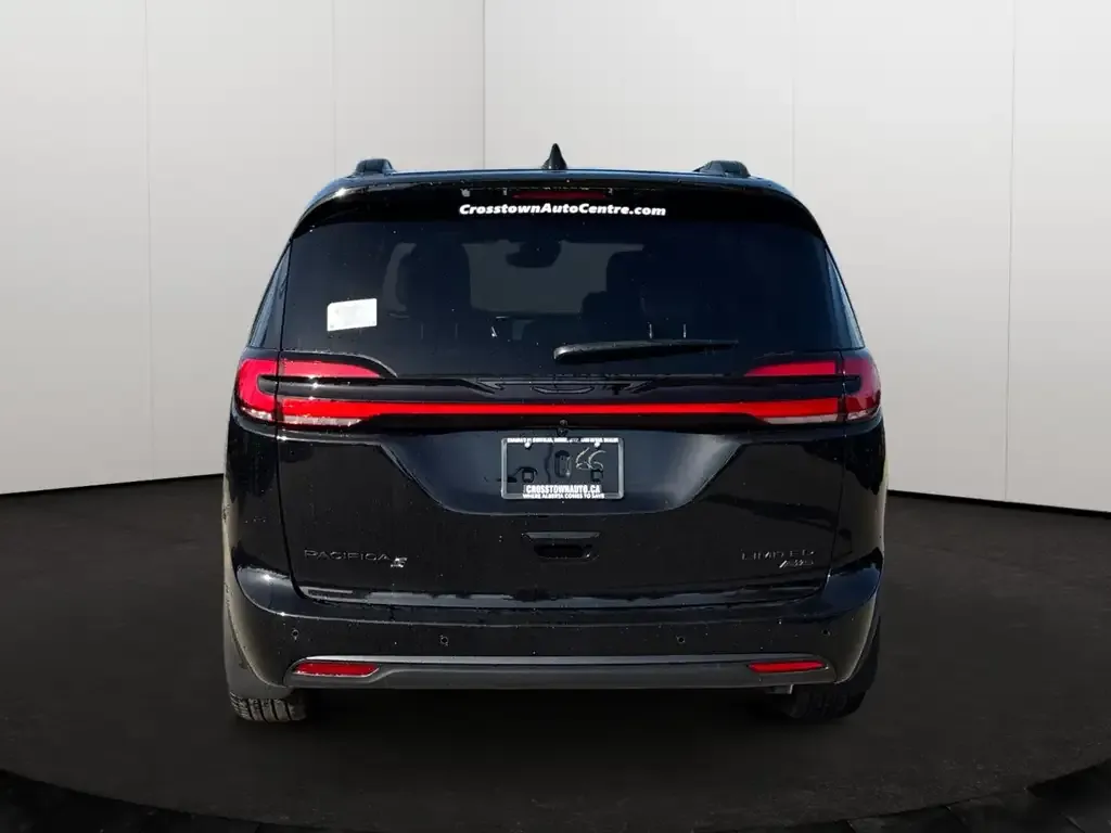 Chrysler Pacifica 2027 photo 5