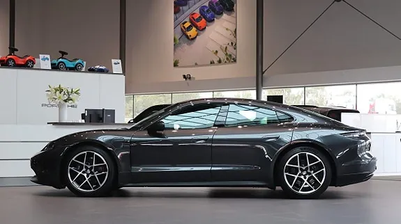 Porsche Taycan 2025 photo 4