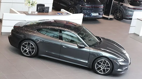 Porsche Taycan 2025 photo 5