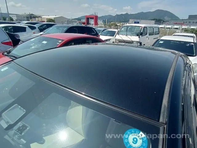 Toyota Vitz F 2018 photo 5