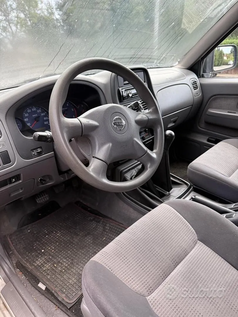 Nissan Navara 2006 photo 5