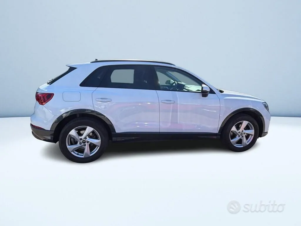 Audi Q3 2024 photo 3