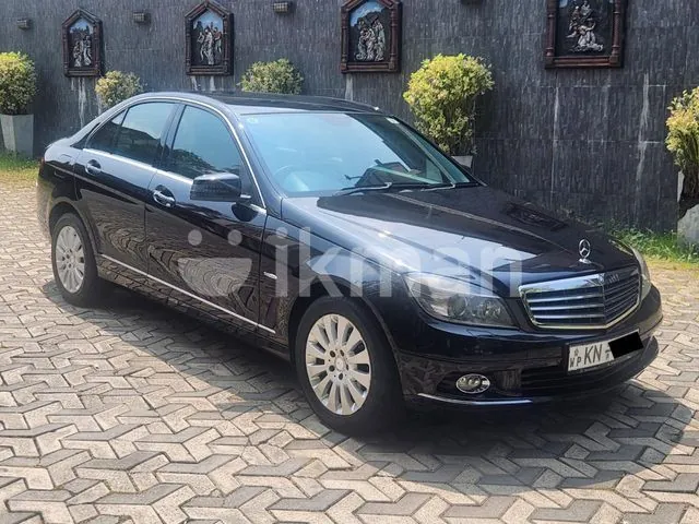 Mercedes-Benz C180