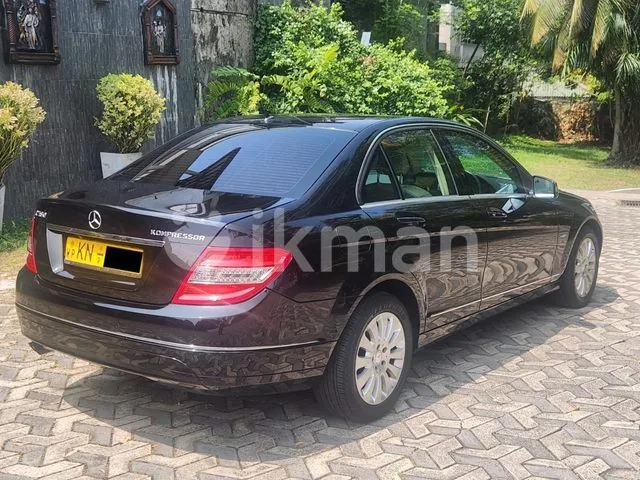 Mercedes-Benz C180 2010 photo 3