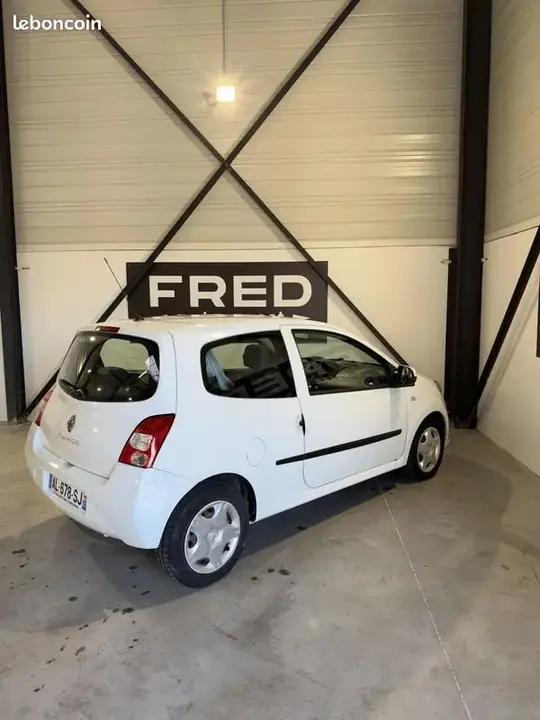 Renault Twingo 2010 photo 5