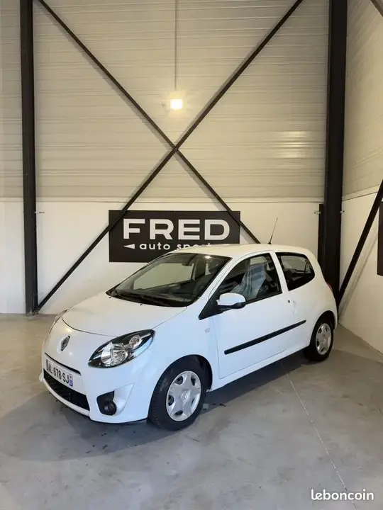 Renault Twingo 2010 photo 3