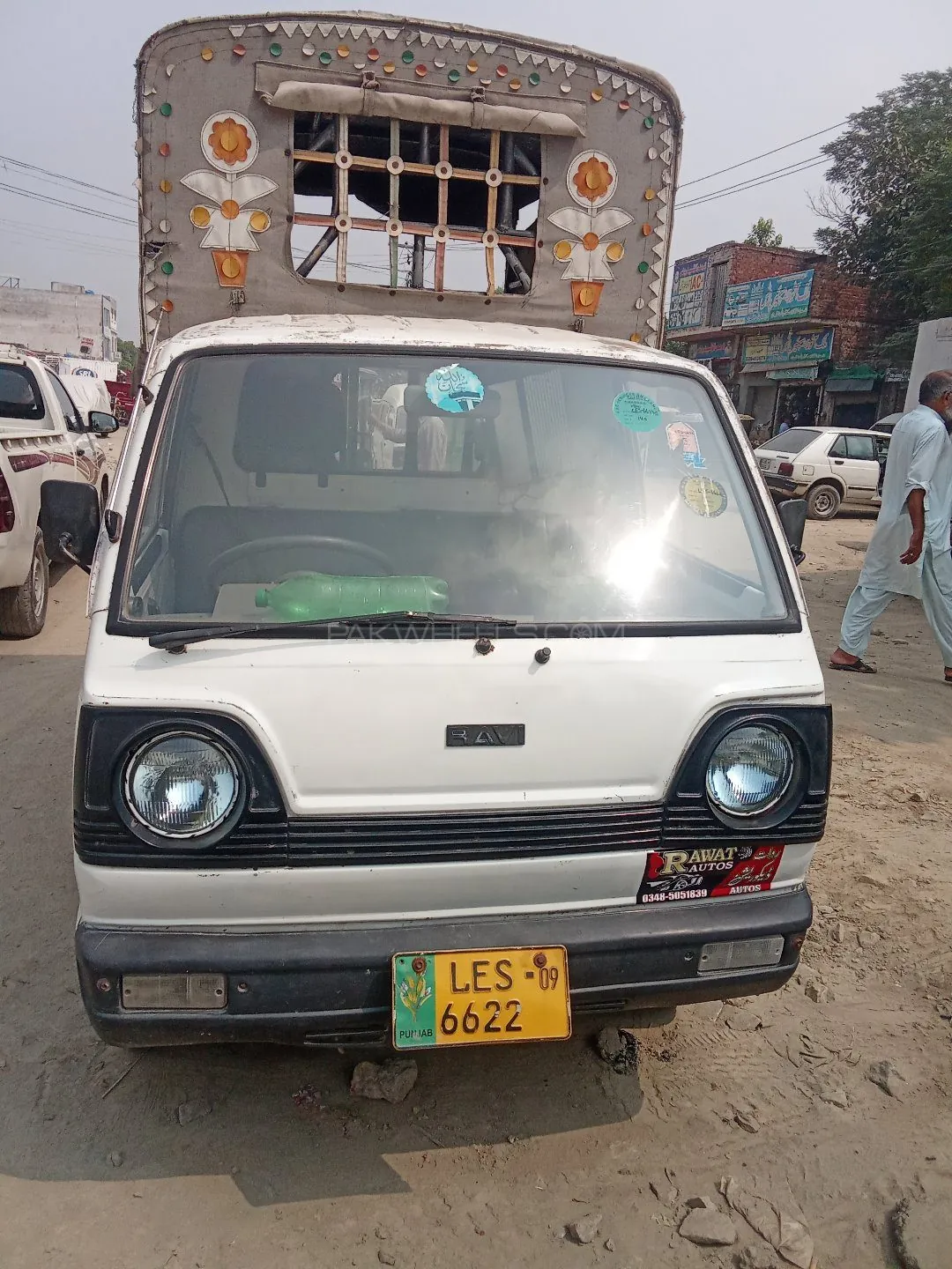 Suzuki Ravi
