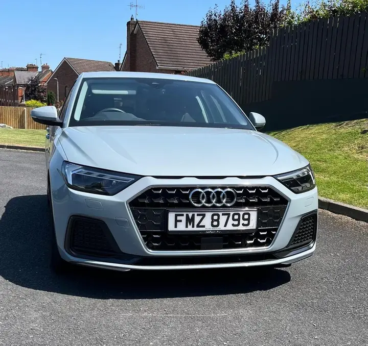 Audi A1 2024 photo 2
