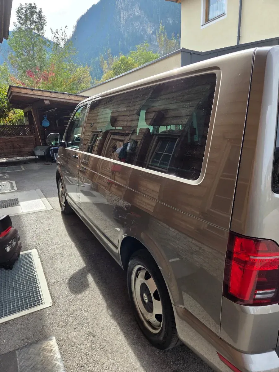 Volkswagen Multivan 2022 photo 3