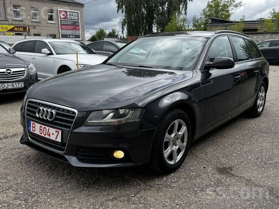 Audi A4 2011 photo 3