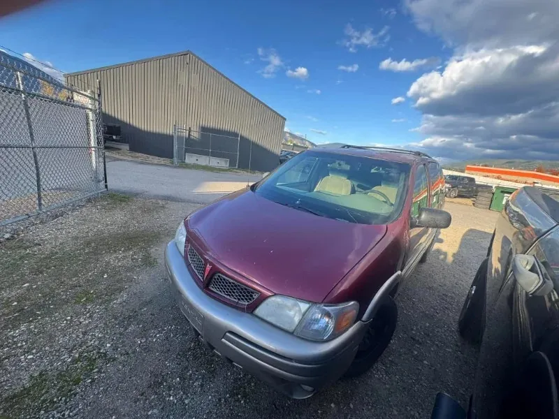 Pontiac Montana 2003 photo 2