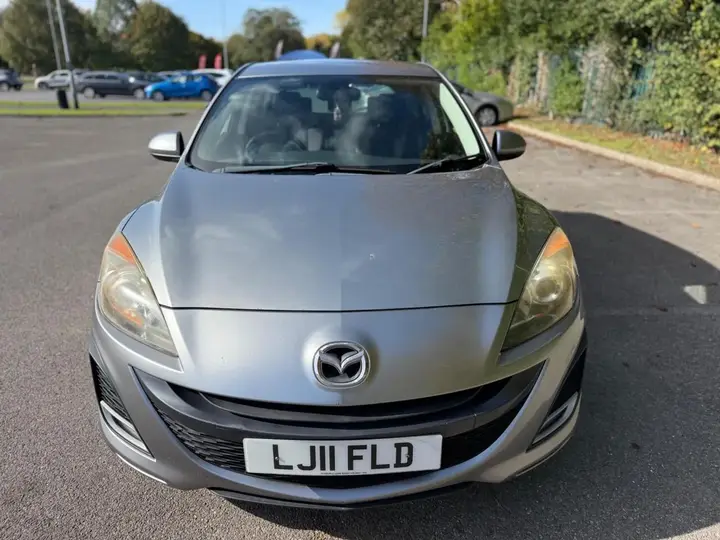 Mazda Mazda3 2011 photo 2
