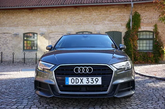 Audi A3 2017 photo 2