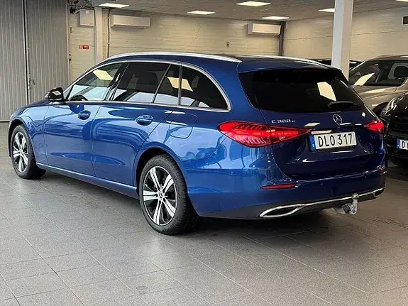 Mercedes-Benz C300 2023 photo 5