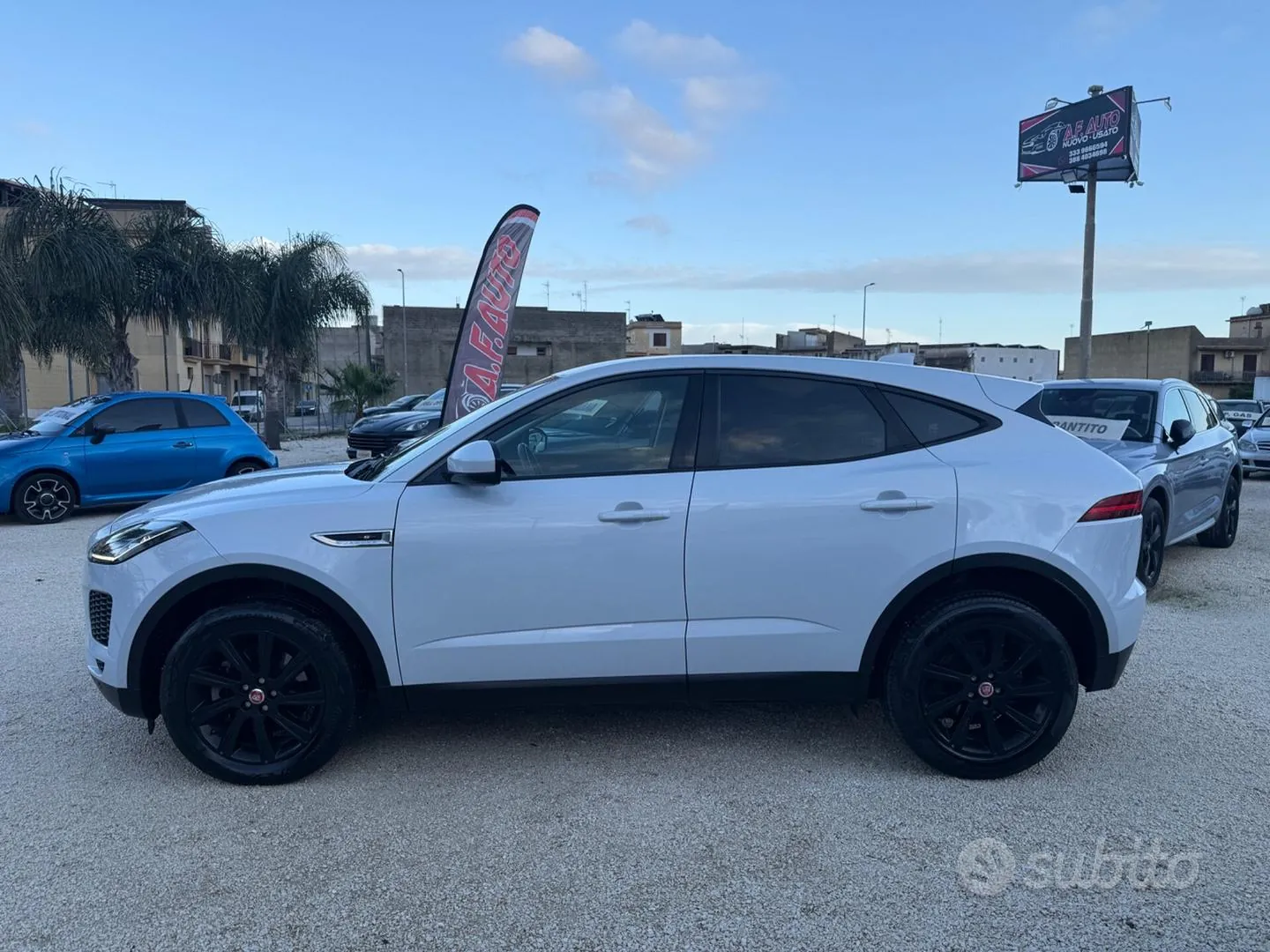 Jaguar E-Pace 2019 photo 5