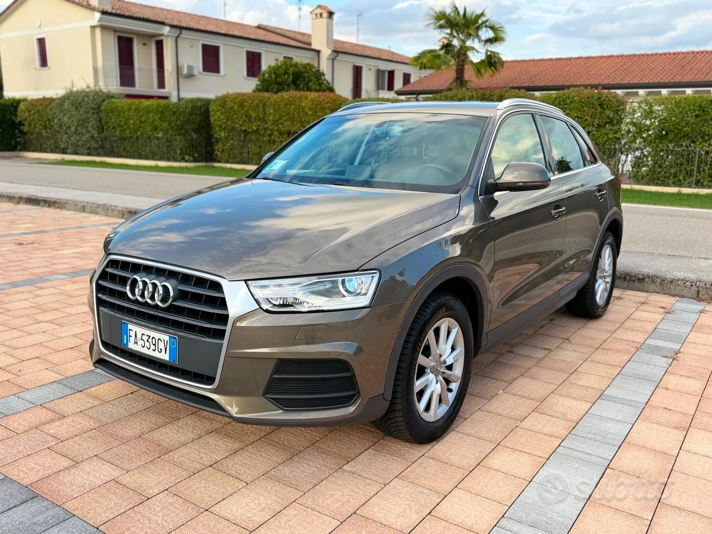 Audi Q3 2015 photo 3