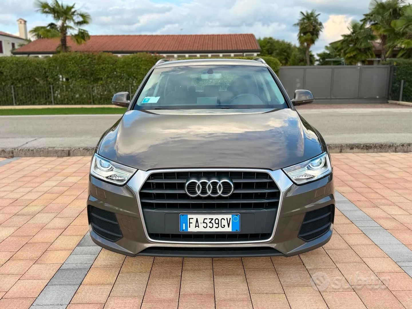 Audi Q3 2015 photo 2