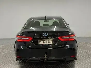 Toyota Camry 2023 photo 5