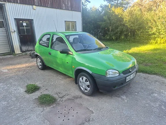 Opel Corsa 1998 photo 2