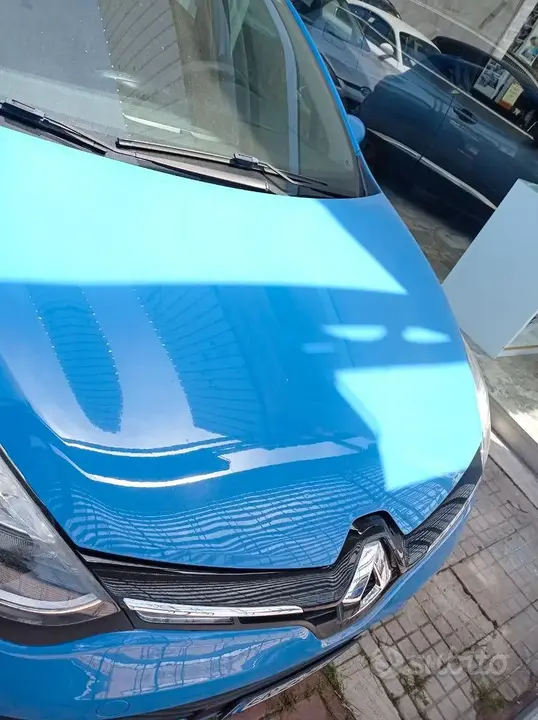 Renault Clio 2013 photo 2