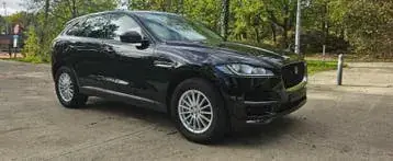 Jaguar F-Pace 2018 photo 2