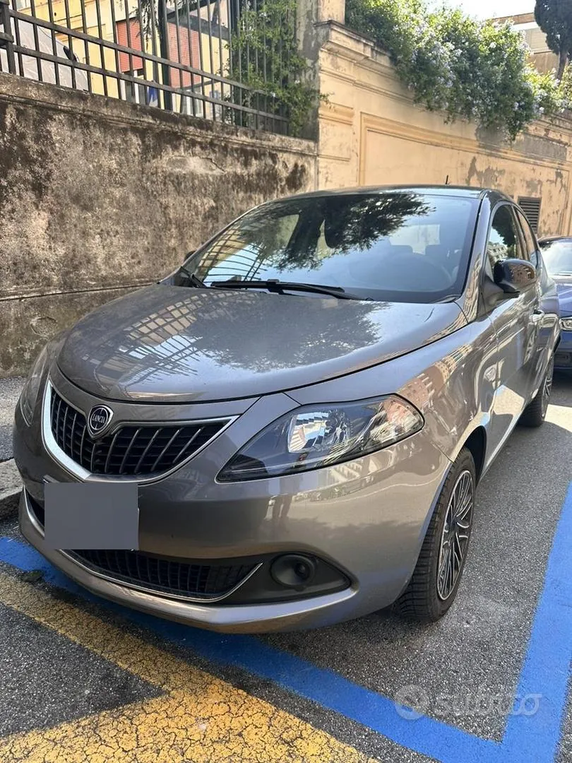 Lancia Ypsilon 2022 photo 2
