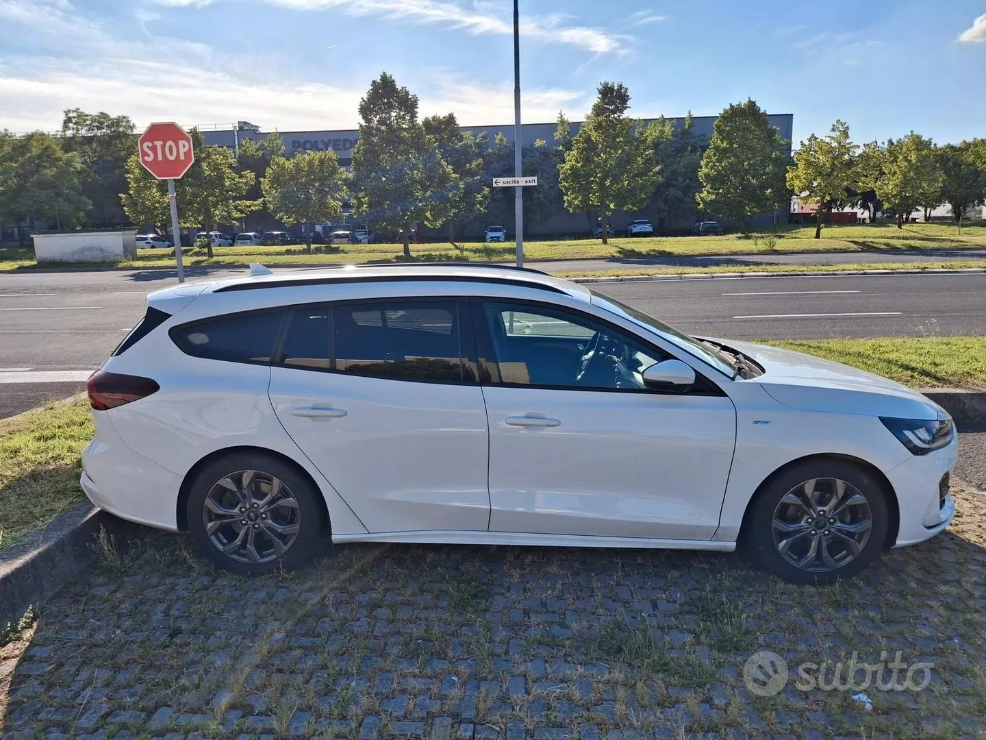Ford Focus 2022 photo 2
