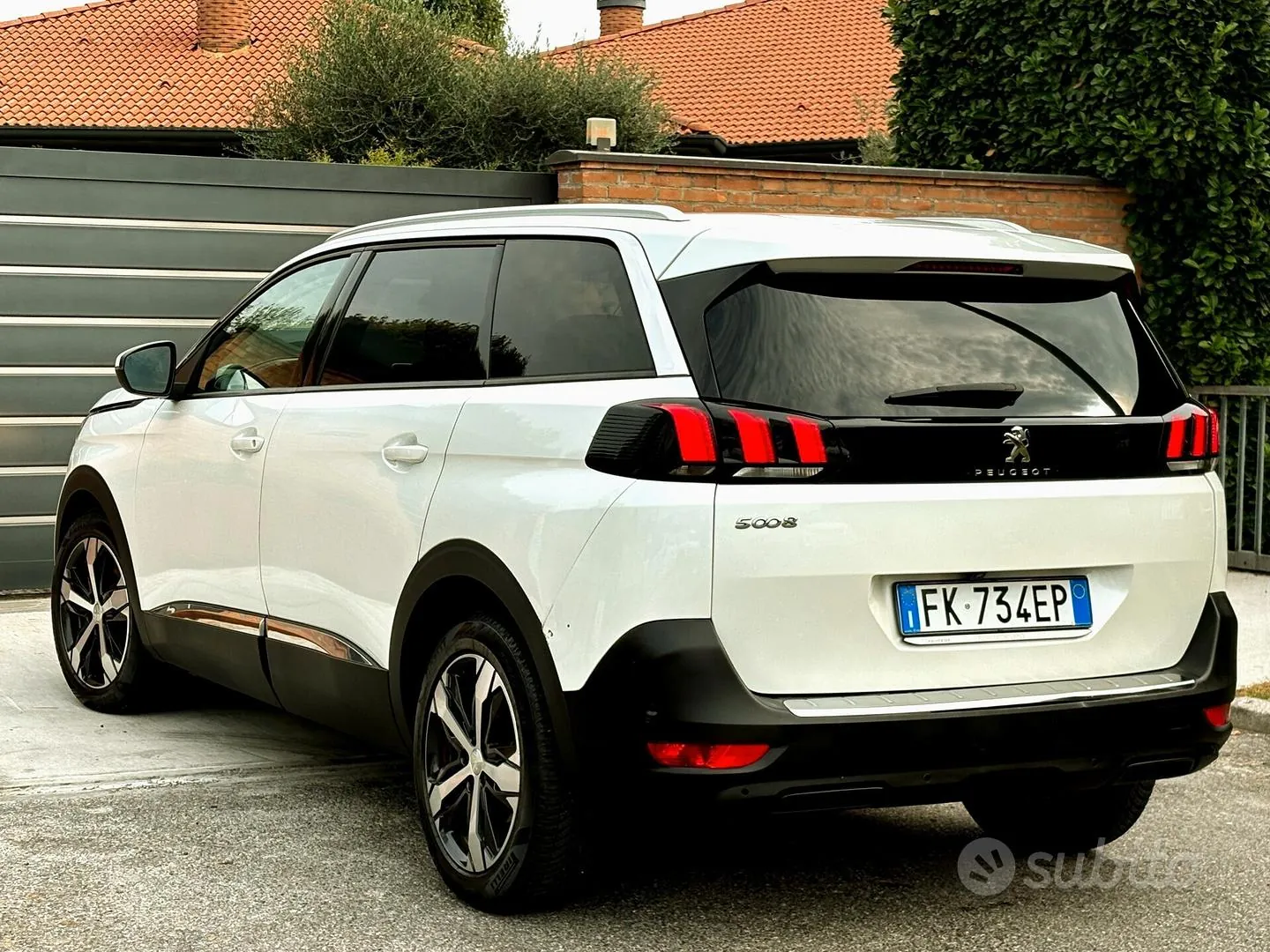 Peugeot 5008 2017 photo 4
