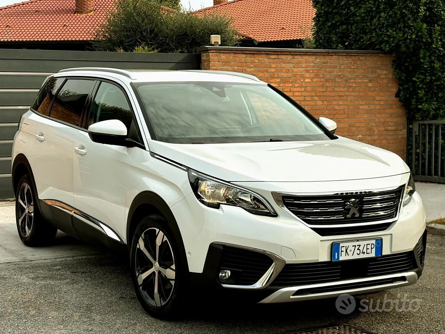 Peugeot 5008