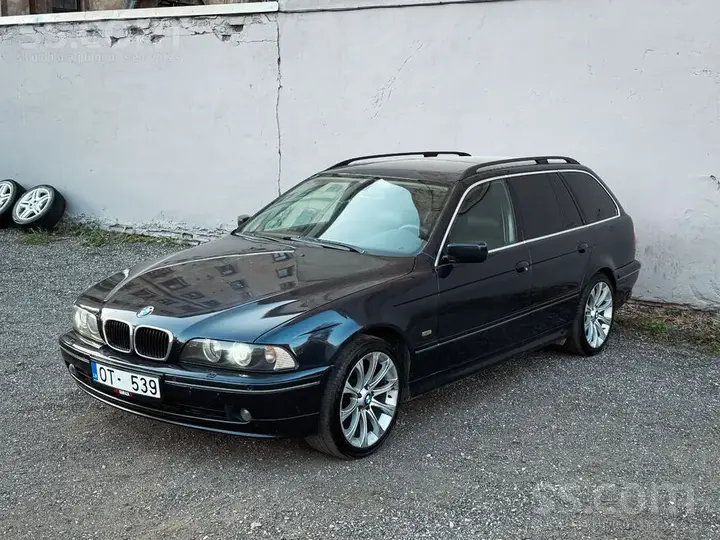 BMW 525