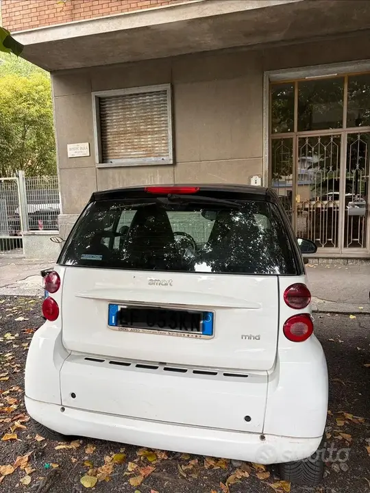 Smart Fortwo 2010 photo 3