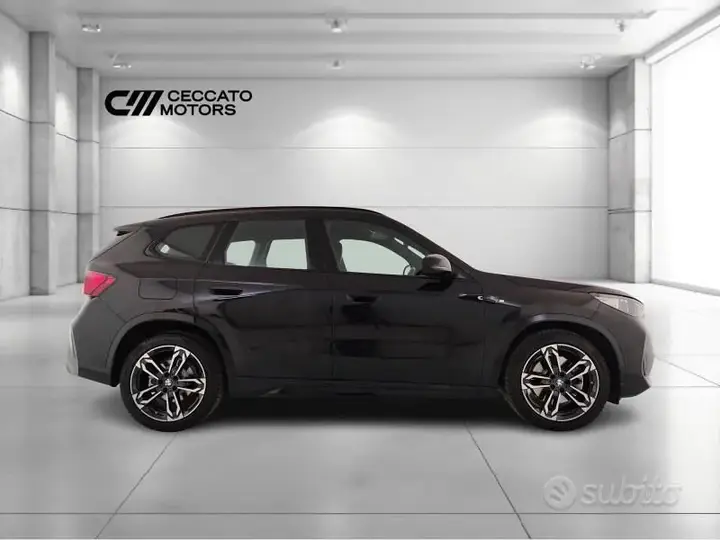 BMW X1 2023 photo 3