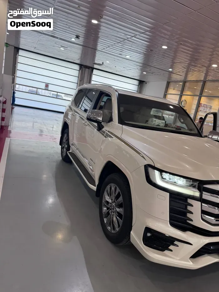 Toyota Land Cruiser 2024 photo 2