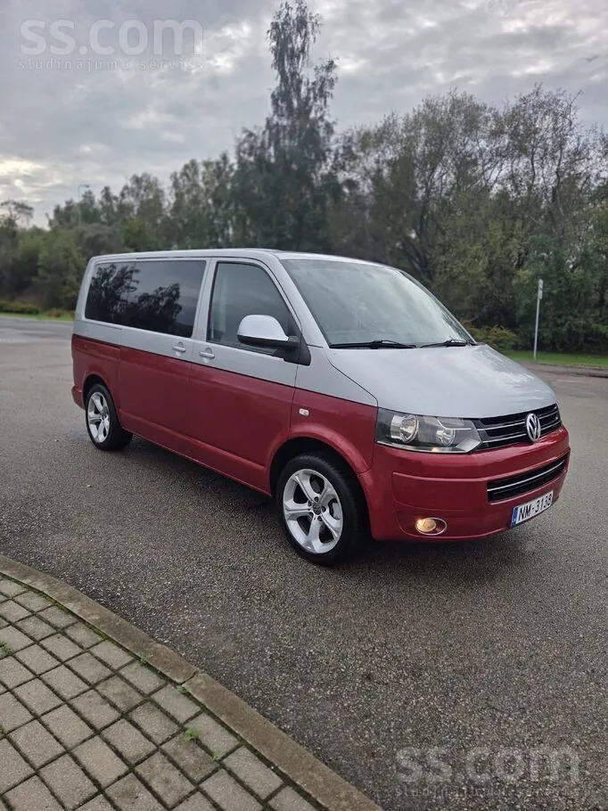 Volkswagen Multivan 2010 photo 3