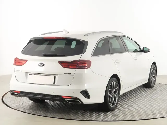 Kia Ceed Sw 2019 photo 4