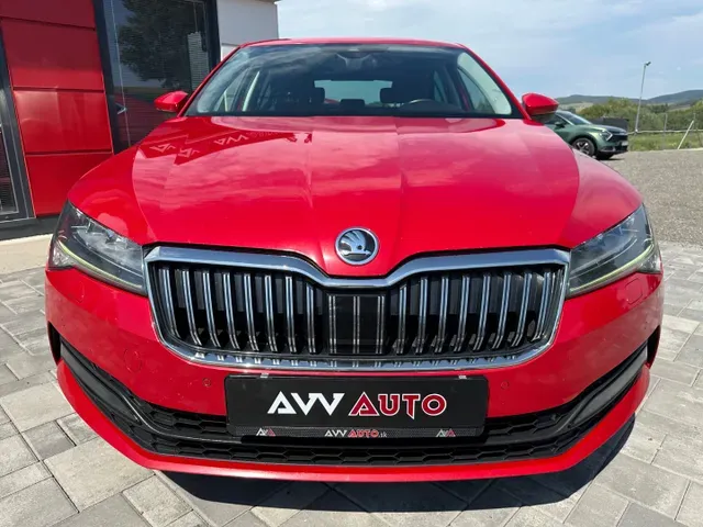 Skoda Superb 2022 photo 2