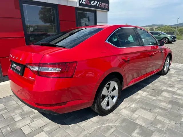 Skoda Superb 2022 photo 4