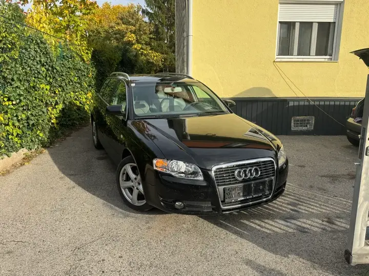 Audi A4 2008 photo 2