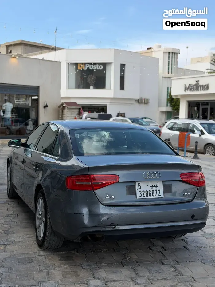Audi A4 2014 photo 2