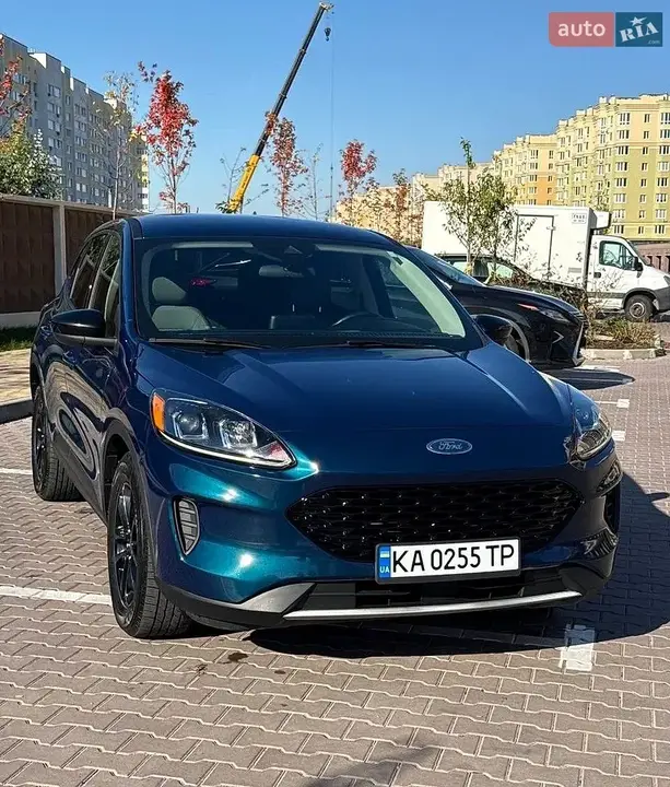 Ford Escape 2020 photo 3
