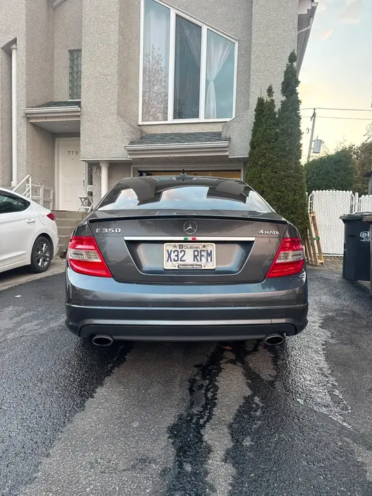 Mercedes-Benz C-Class 2011 photo 3